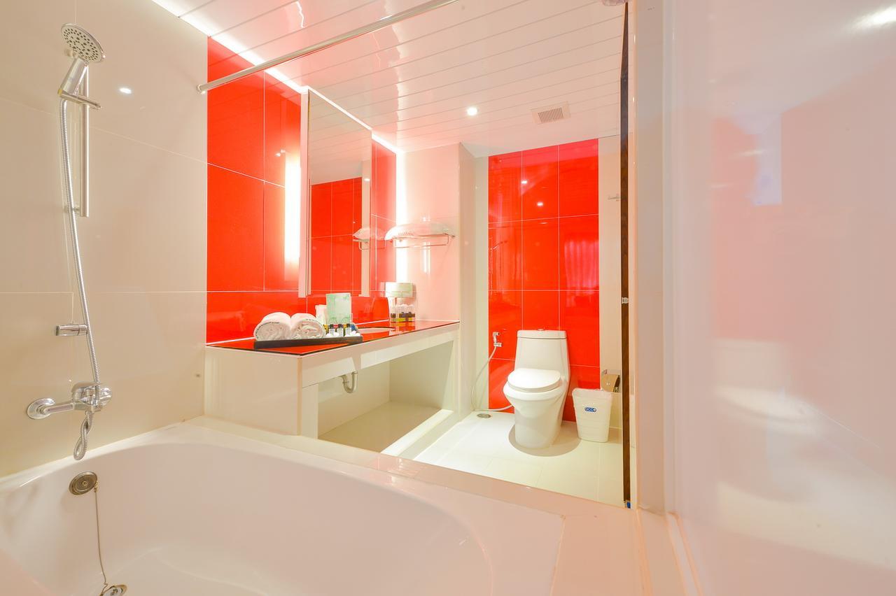 Nice Residence Hotel Huahin - Sha Extra Plus Exterior foto